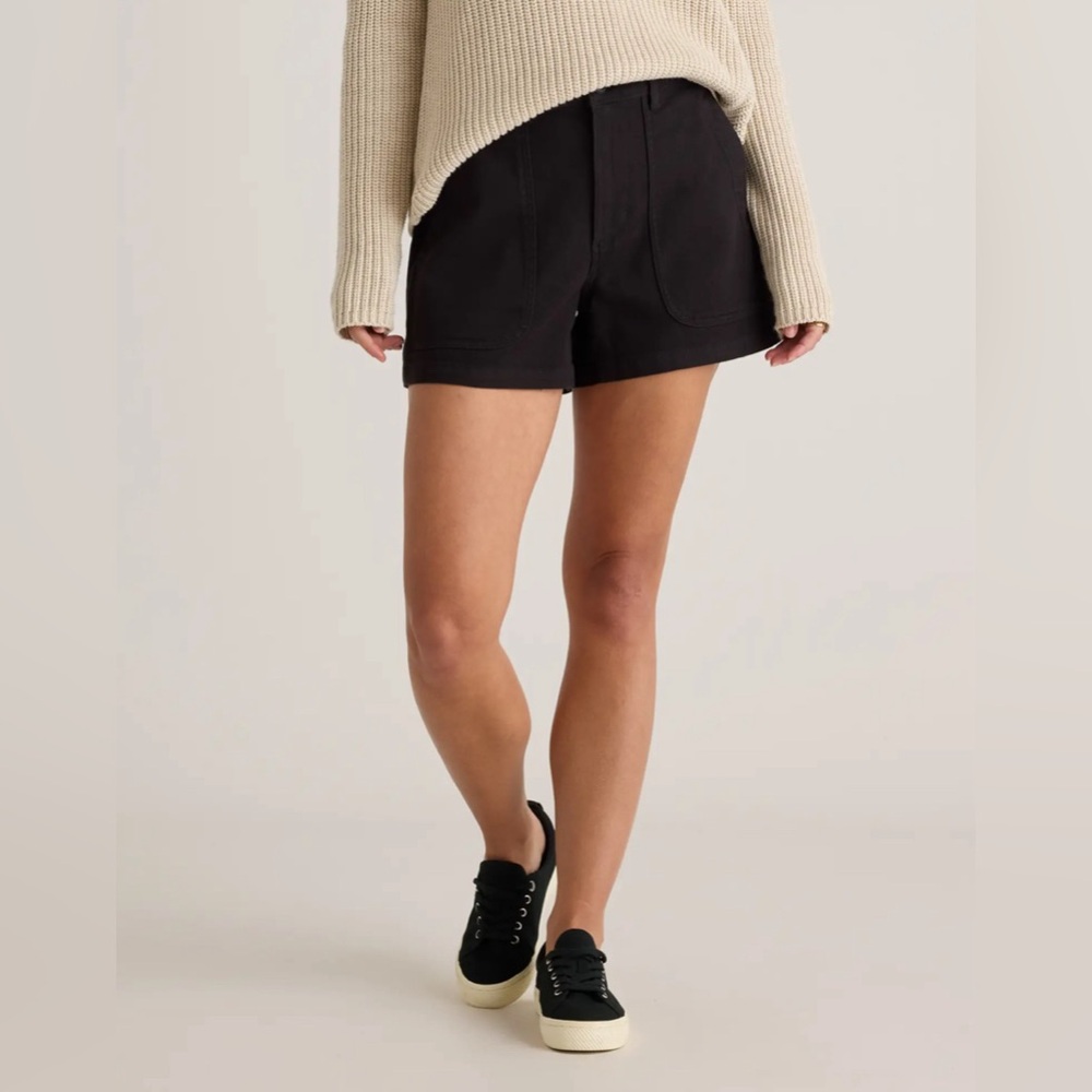 Organic Stretch Cotton Twill Utility Short in Black
